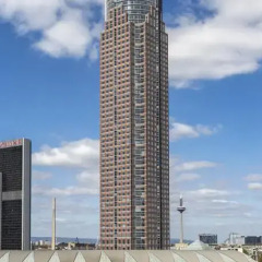 Skyline Hotel пляж