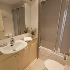 Отель Apartaments Stella Maris Испания, Курорт Росес - отзывы, цены и фото номеров - забронировать отель Apartaments Stella Maris онлайн ванная