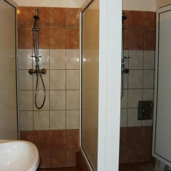 Boomerang Hostel and Apartments Кровать в общем номере с двухъярусной кроватью фото 6