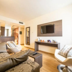 Отель HB Aosta 3* Люкс