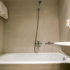 Отель Arethusa Hotel Греция, Афины - 13 отзывов об отеле, цены и фото номеров - забронировать отель Arethusa Hotel онлайн ванная