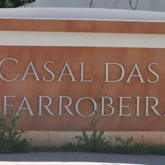 Отель Casal Das Alfarrobeiras Португалия, Виламура - отзывы, цены и фото номеров - забронировать отель Casal Das Alfarrobeiras онлайн спортивное сооружение