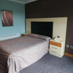 Отель Hilton Garden Inn Manchester Emirates Old Trafford 4* Представительский номер с различными типами кроватей фото 2