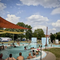 Отель Rajna VillaBridge & SPA Mini Hotel Венгрия, Силвашварад - отзывы, цены и фото номеров - забронировать отель Rajna VillaBridge & SPA Mini Hotel онлайн бассейн фото 3