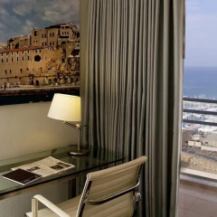 Renaissance Tel Aviv Hotel 5* Представительский номер фото 6