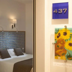Floris Hotel 3* Улучшенный номер с двуспальной кроватью фото 13