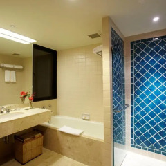 Отель Chatrium Residence Sathon Bangkok 4* Люкс повышенной комфортности с различными типами кроватей фото 16