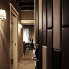 Отель Spagna Royal Suite 4* Улучшенный номер с различными типами кроватей фото 5