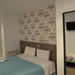 Отель Hostal Abril комната для гостей фото 2