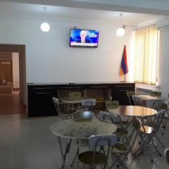 Отель Guest House West Yerevan гостиничный бар