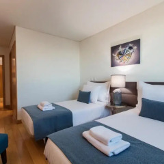 Апартаменты Apt In Lisbon Oriente Duplex Apartments - Parque das Nações Апартаменты Премиум с различными типами кроватей