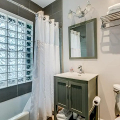 Отель Federal Flats - Capitol Hill США, Вашингтон - отзывы, цены и фото номеров - забронировать отель Federal Flats - Capitol Hill онлайн ванная фото 2