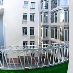 Гостиница Bed2Bed on Bolshaya Morskaya балкон