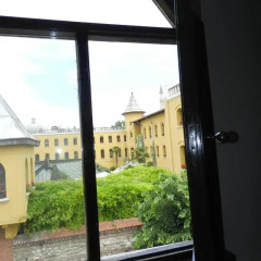 Отель Berk Guesthouse - 'Grandma's House' 3* Стандартный семейный номер с двуспальной кроватью фото 29