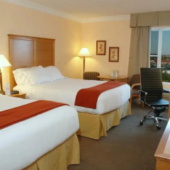 Отель Holiday Inn Express & Suites Charlottetown 2* Стандартный номер с различными типами кроватей фото 2
