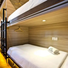 Capsule Pod Boutique Hostel Кровать в общем номере фото 11