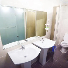 Kimchee Downtown Guesthouse - Hostel Кровать в общем номере с двухъярусной кроватью фото 14