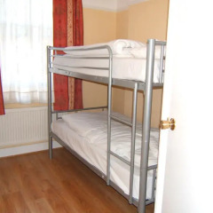 Отель Dolphin Inn 3* Стандартный номер с двуспальной кроватью