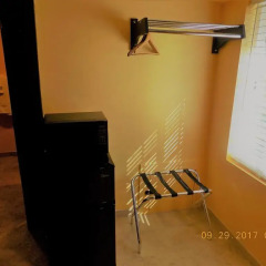 Апартаменты El Patio Inn Studio City Лос-Анджелес сейф в номере