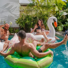 Отель Bunk Backpackers Австралия, Фортитуд-Валли - отзывы, цены и фото номеров - забронировать отель Bunk Backpackers онлайн бассейн фото 3