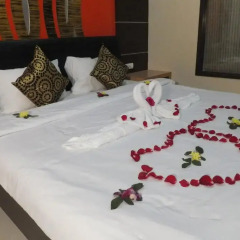 Dengba Hostel Phuket Улучшенный номер с различными типами кроватей фото 7