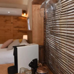 Отель Colonia Rest House Glamping в номере