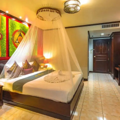 Tanawan Phuket Hotel 3* Улучшенный номер с двуспальной кроватью фото 8