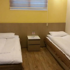 Dongdaemun Hwasin Hostel Стандартный номер с 2 отдельными кроватями фото 3