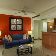 Отель Laguna Holiday Club Phuket Resort 4* Полулюкс с различными типами кроватей