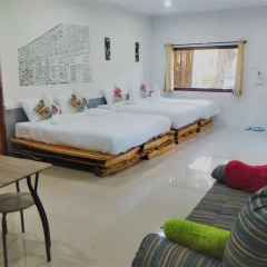 Отель Again at Naiharn Beach Resort 3* Стандартный семейный номер разные типы кроватей