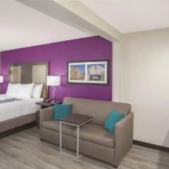 Отель La Quinta Inn & Suites Effingham 2* Люкс повышенной комфортности с различными типами кроватей