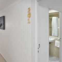 Hotel Gabarda & Gil 2* Улучшенный номер с различными типами кроватей фото 7