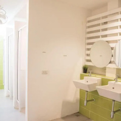 Отель Bed & Body Bangkok 2* Стандартный номер с различными типами кроватей фото 3