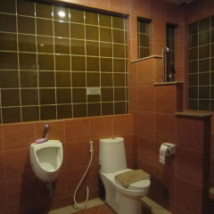 Отель Jomtien Morningstar Guesthouse 2* Стандартный семейный номер с двуспальной кроватью фото 5