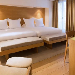 Hotel Marignan Champs-Elysées 5* Номер Делюкс с различными типами кроватей