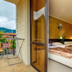 Гостиница Guest House Golden Kids Номер категории Премиум с различными типами кроватей фото 12
