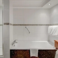 Hilton Birmingham Metropole Hotel 4* Полулюкс с различными типами кроватей