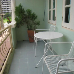 Отель Pinthong house балкон