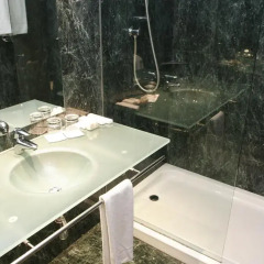 Hotel Front Maritim 4* Номер Бизнес с различными типами кроватей фото 6