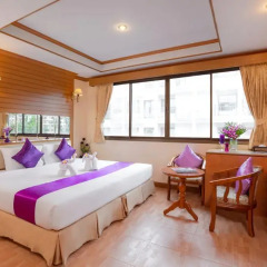 Отель Bangkok Residence 2* Улучшенный номер с двуспальной кроватью фото 2