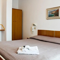 Hotel Leda 2* Стандартный номер с двуспальной кроватью фото 6