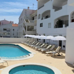 Отель Cheerfulway Cerro Atlântico Apartamentos Португалия, Албуфейра - отзывы, цены и фото номеров - забронировать отель Cheerfulway Cerro Atlântico Apartamentos онлайн бассейн фото 2