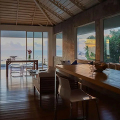 Отель Naroua Villas гостиничный бар