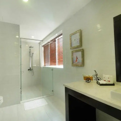 Hotel De Charme Saigon 3* Люкс с различными типами кроватей