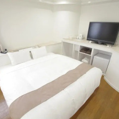 Hotel Imalle Yokohama Isezakicho - Hostel Номер Делюкс с двуспальной кроватью фото 16