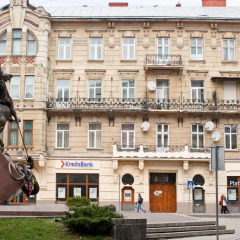 Гостиница Romantic In Lviv 500m From Opera Апартаменты разные типы кроватей фото 5