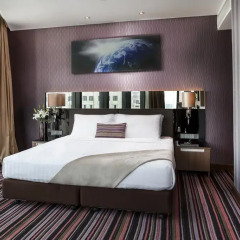 Отель The Continent Bangkok by Compass Hospitality 4* Номер категории Премиум с различными типами кроватей фото 24