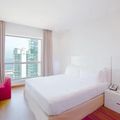 Ramada Hotel & Suites by Wyndham JBR 4* Номер Делюкс фото 13