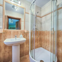 Отель VISITzakopane Sun Apartments Польша, Закопане - отзывы, цены и фото номеров - забронировать отель VISITzakopane Sun Apartments онлайн ванная