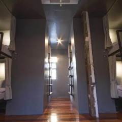Here Hostel Кровать в общем номере фото 12